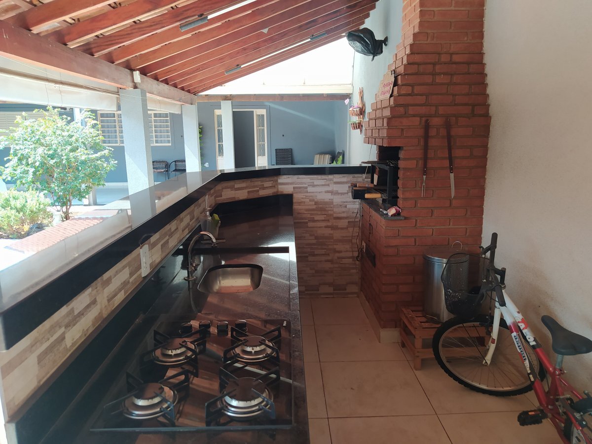 Casa à venda com 3 quartos, 191m² - Foto 6