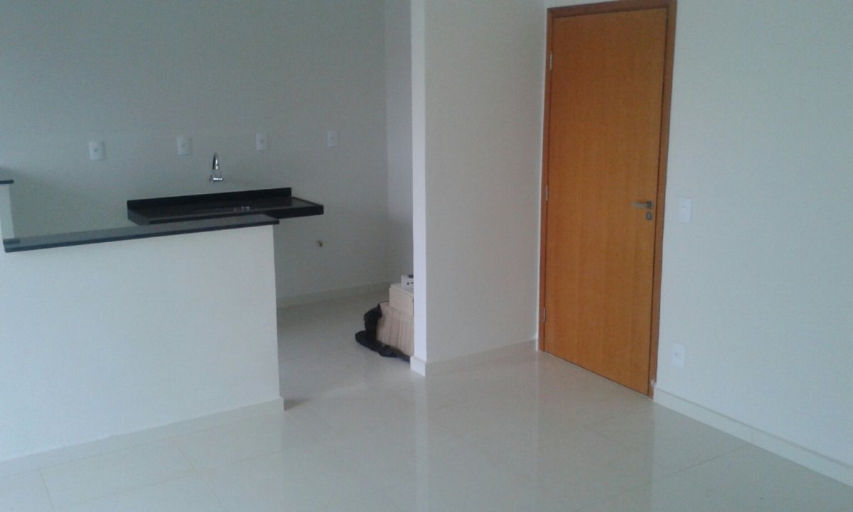 Apartamento à venda com 2 quartos, 65m² - Foto 4