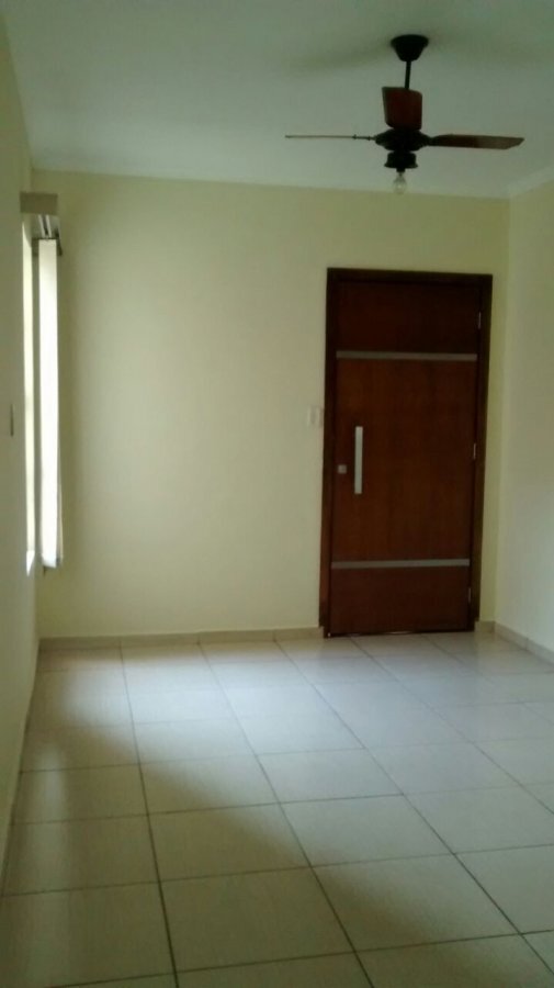 Apartamento à venda com 2 quartos, 60m² - Foto 9