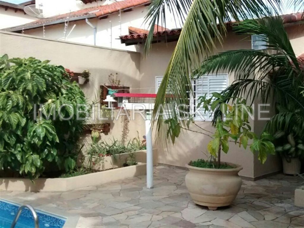 Casa à venda com 4 quartos, 330m² - Foto 18