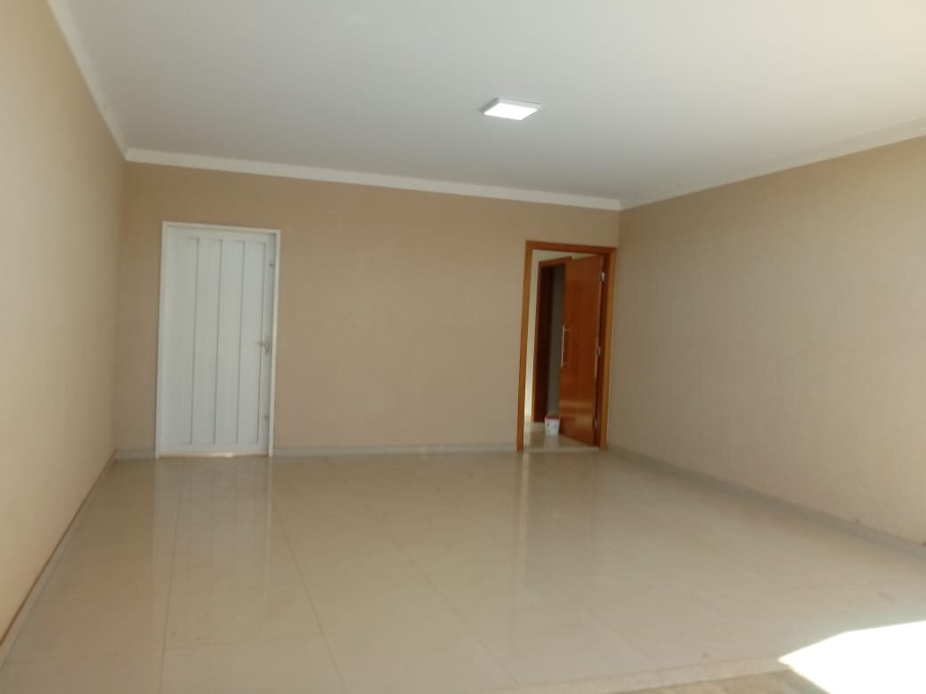 Casa à venda, 200m² - Foto 4