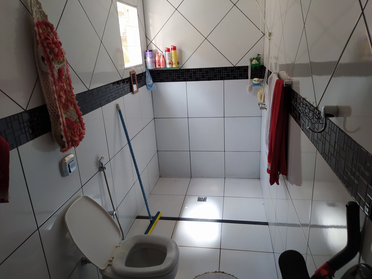 Casa à venda com 3 quartos, 200m² - Foto 18