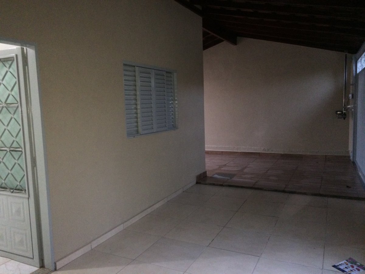 Casa à venda com 2 quartos, 200m² - Foto 4