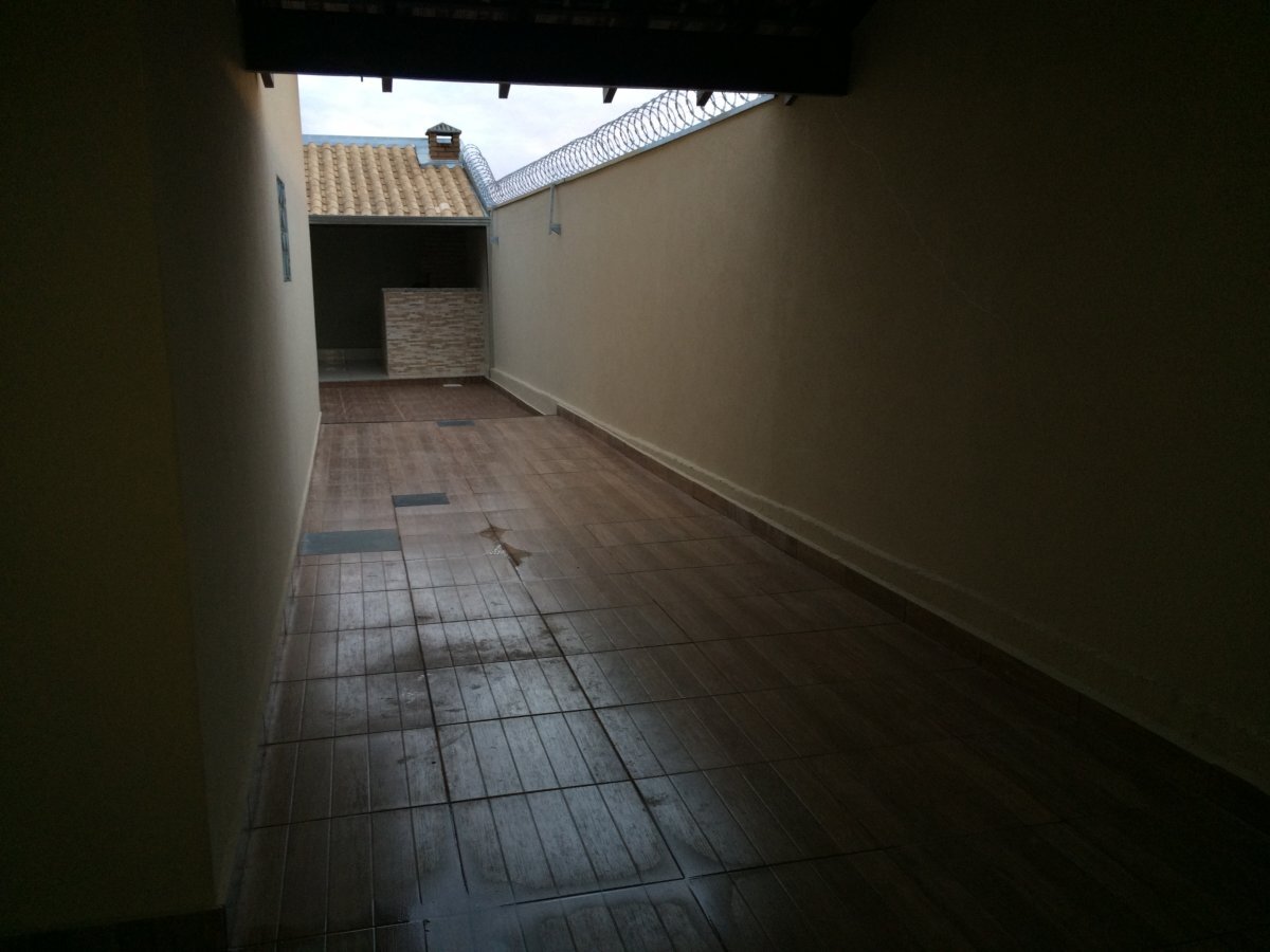 Casa à venda com 2 quartos, 200m² - Foto 7