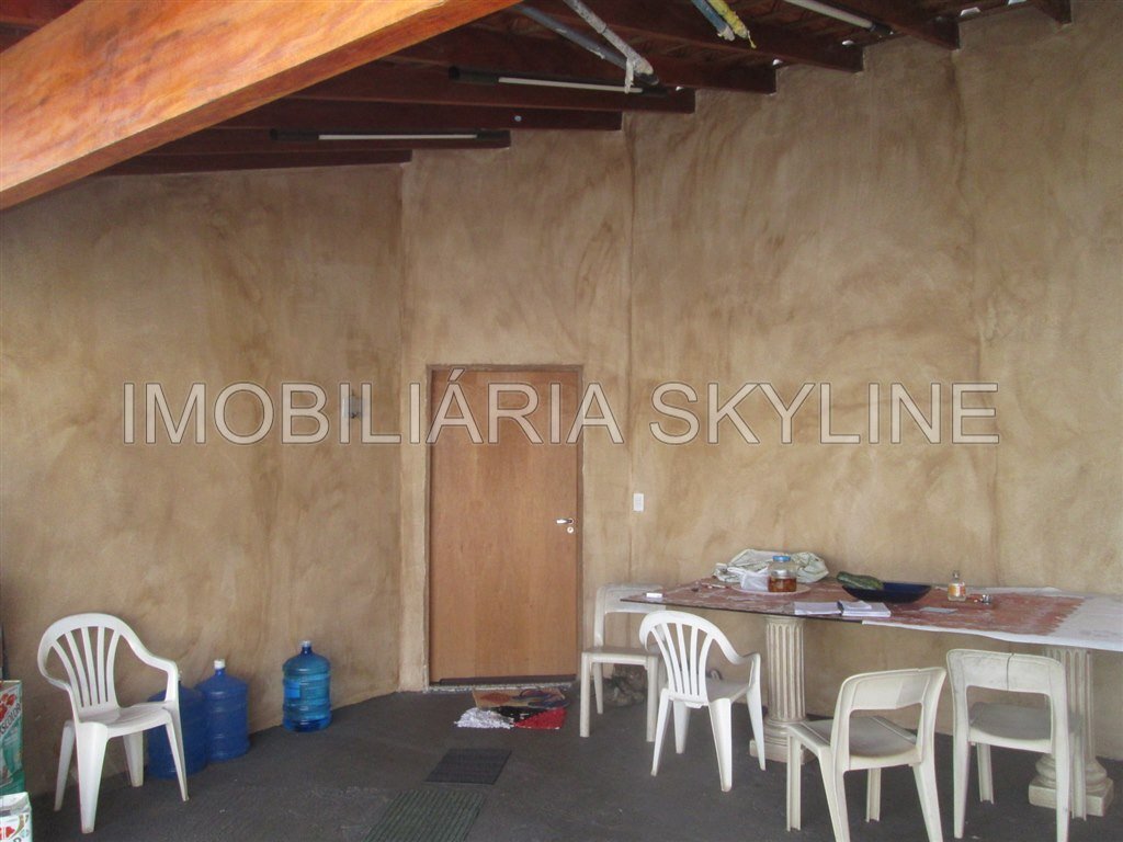 Casa à venda com 3 quartos, 219m² - Foto 14