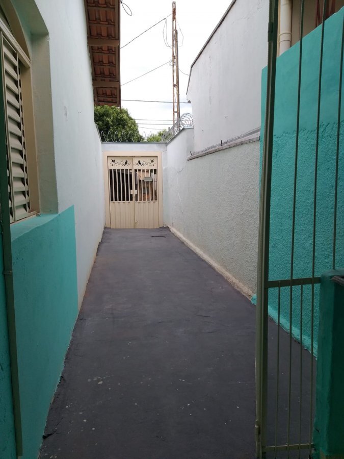 Casa à venda com 2 quartos, 200m² - Foto 25