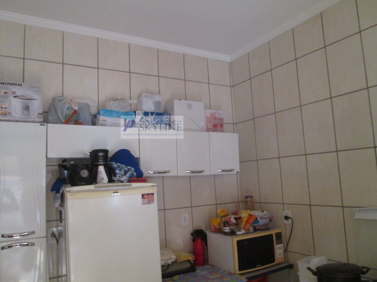 Casa à venda com 3 quartos, 200m² - Foto 10