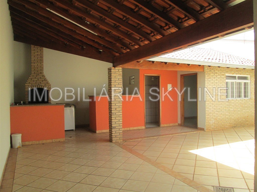 Casa à venda com 3 quartos, 300m² - Foto 5