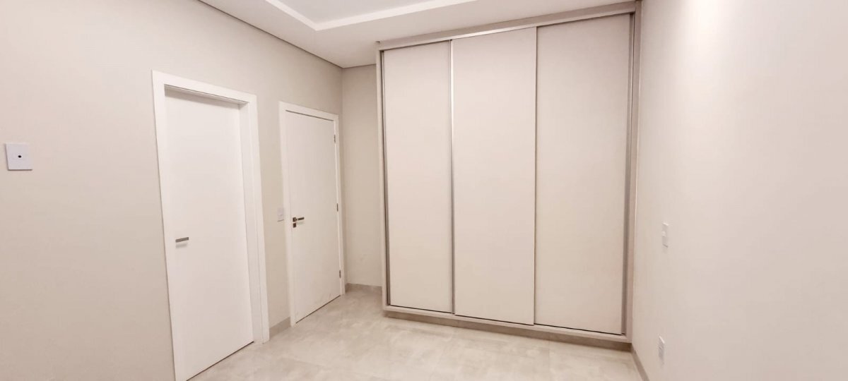 Casa à venda com 3 quartos, 203m² - Foto 10