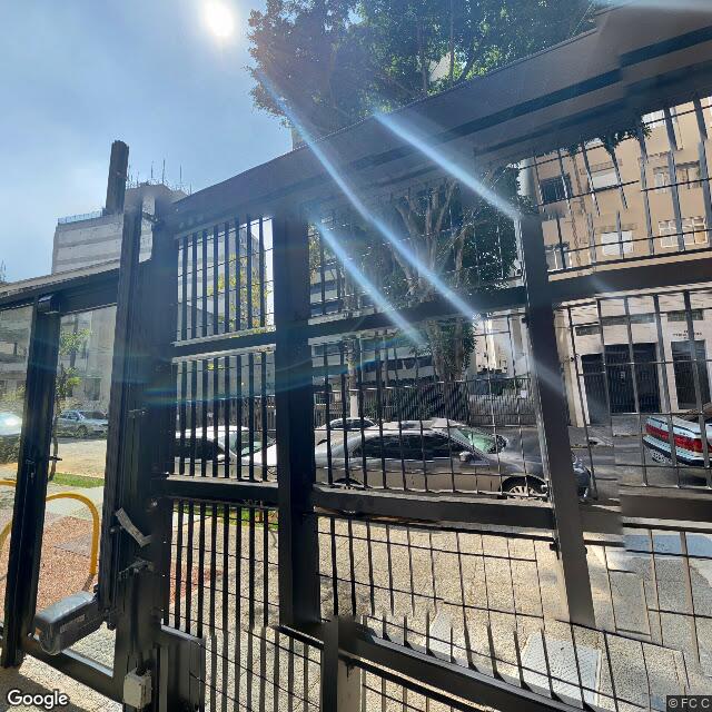 Imagem estática do "Street View" da localização