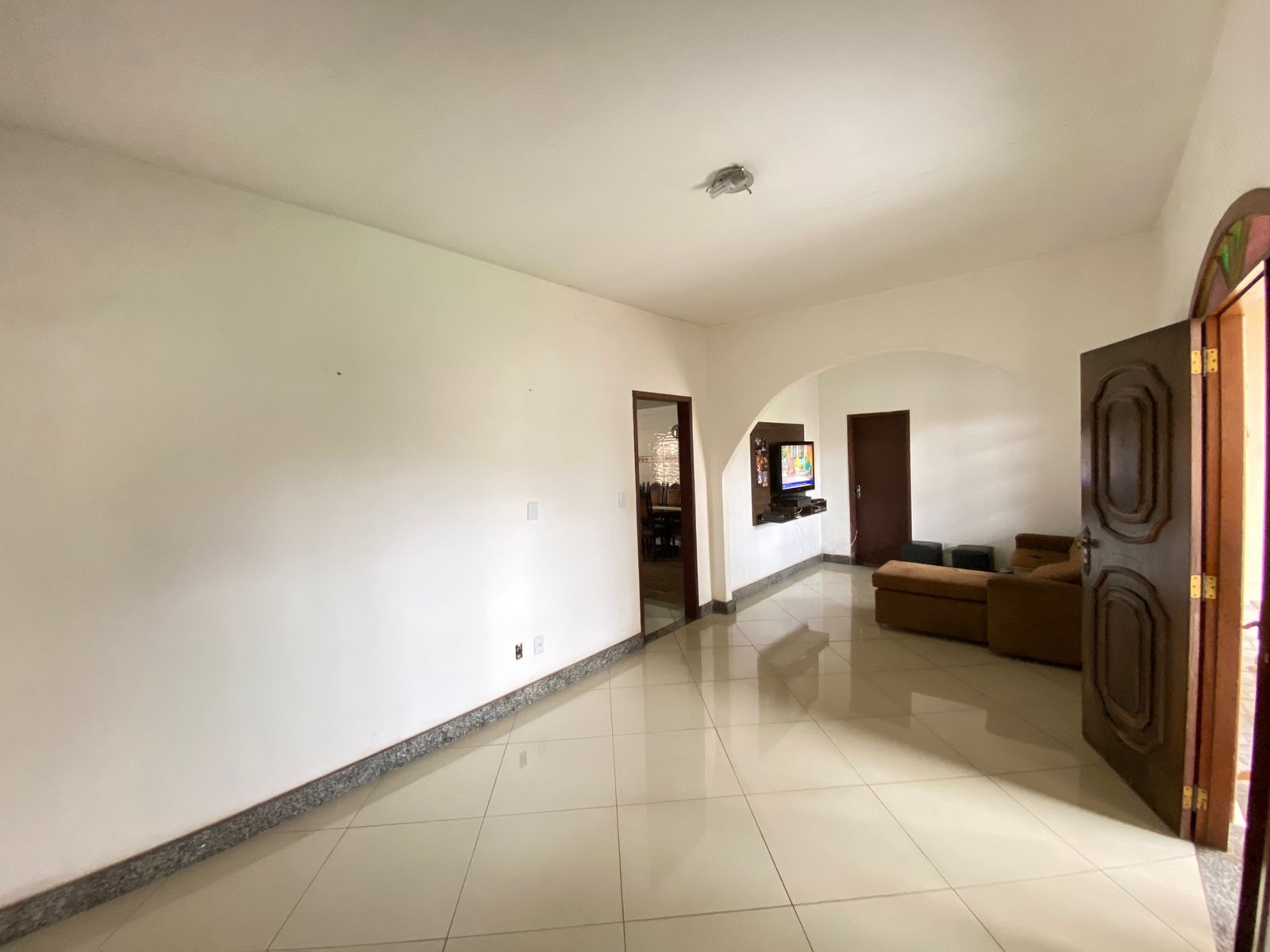 Casa à venda com 3 quartos, 360m² - Foto 7