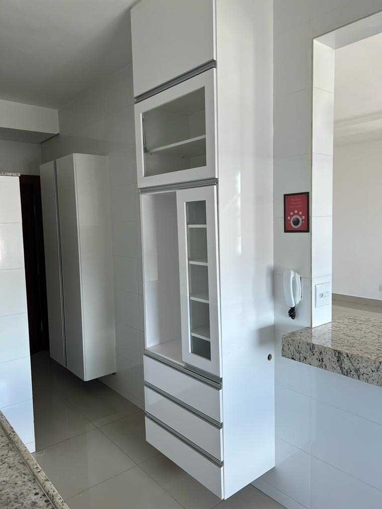 Apartamento à venda com 3 quartos, 110m² - Foto 5