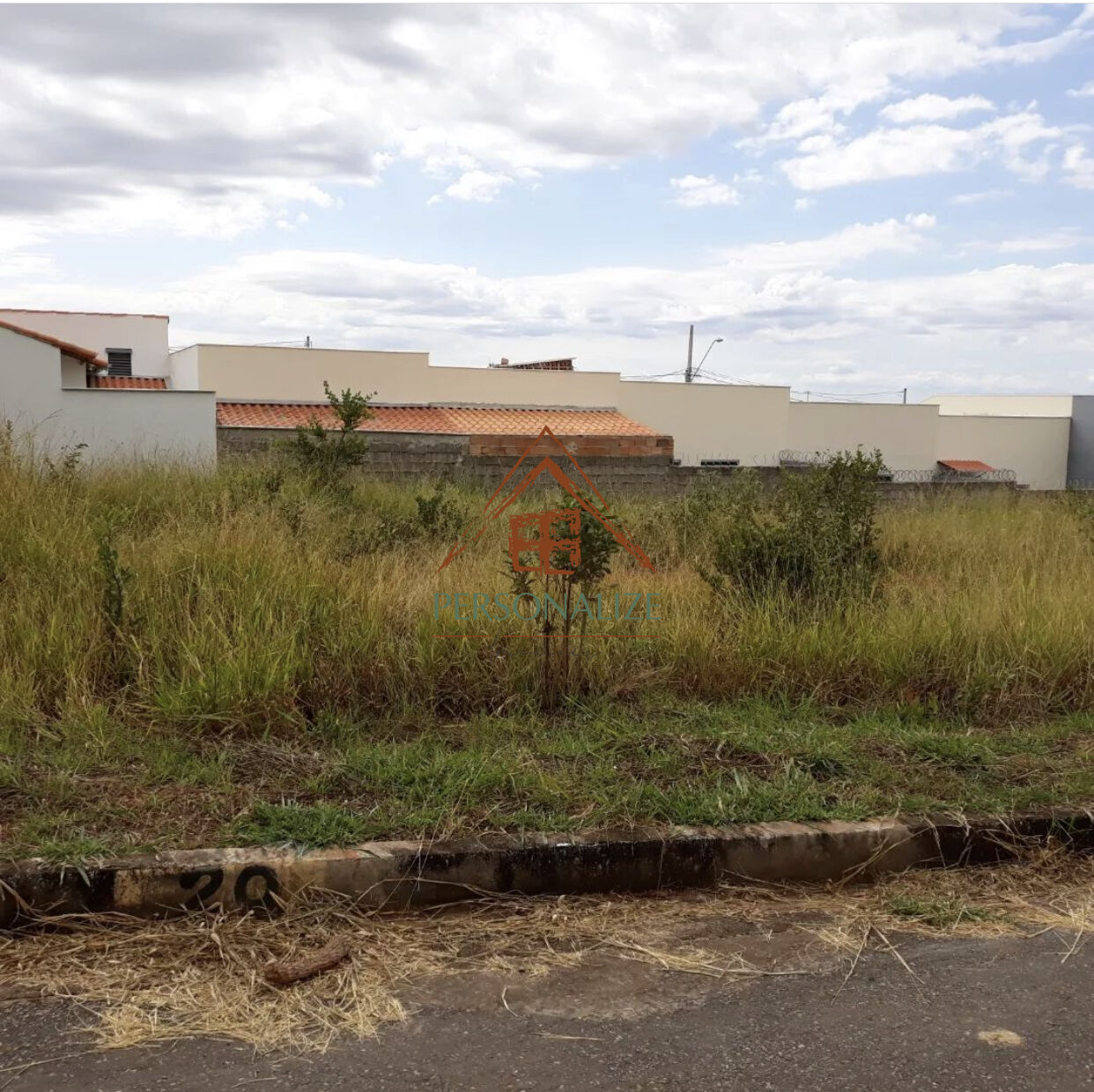 Terreno à venda, 250m² - Foto 1