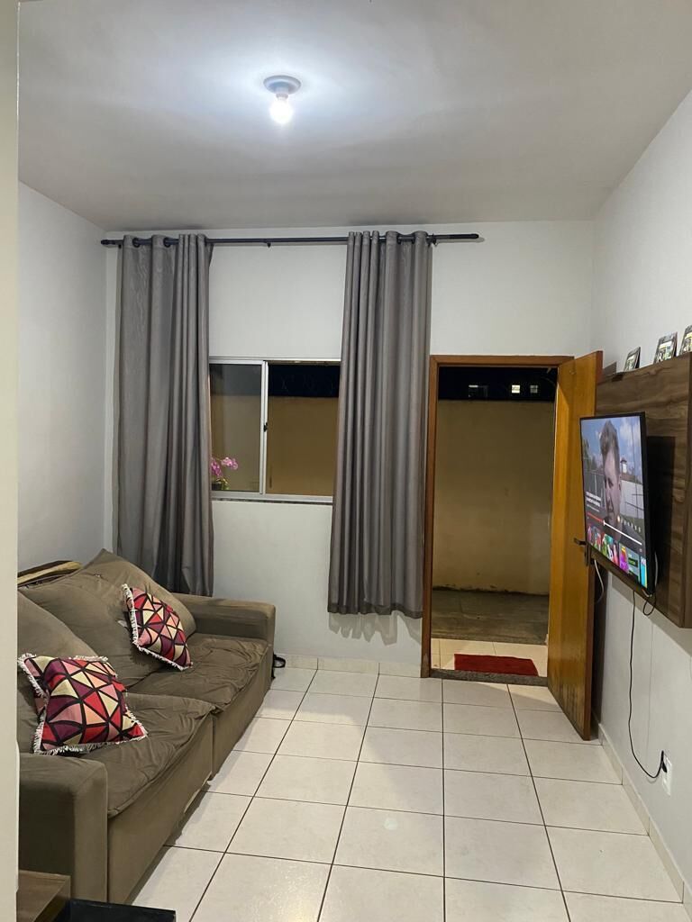 Casa à venda com 2 quartos, 59m² - Foto 2