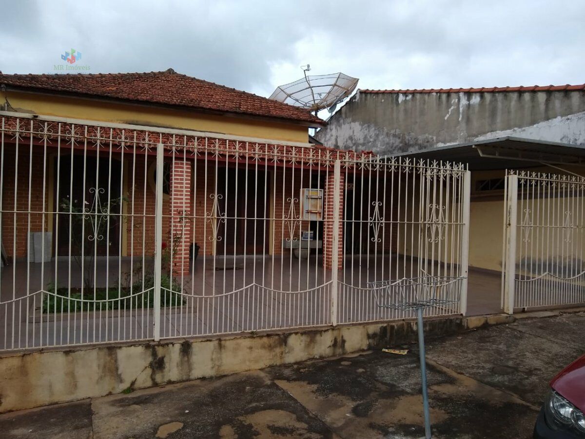 Casa à venda com 3 quartos, 150m² - Foto 3