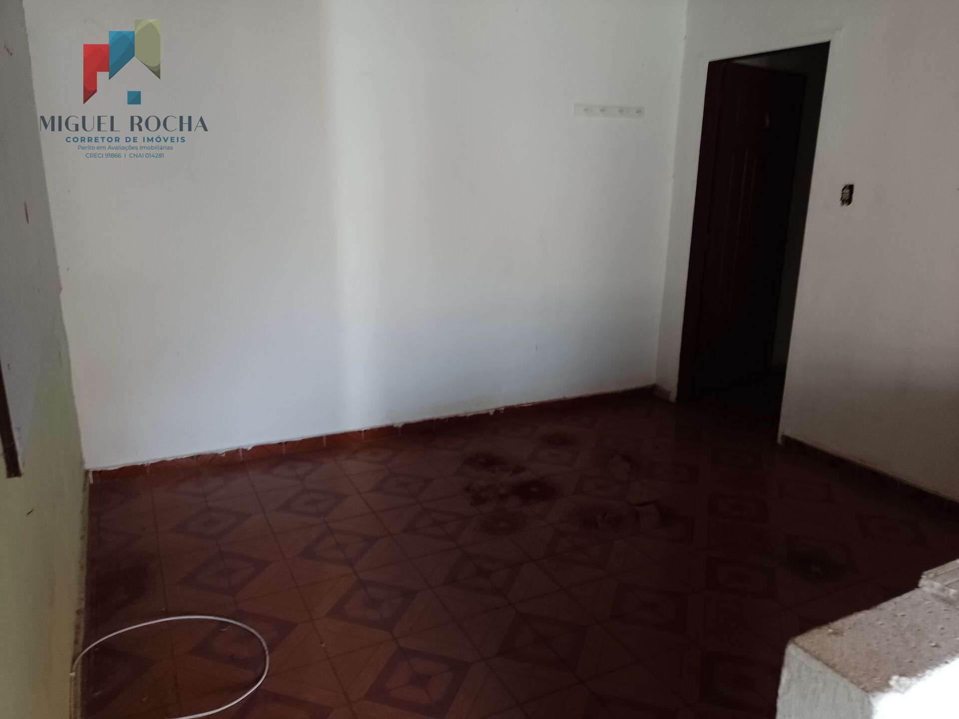 Casa à venda com 2 quartos, 250m² - Foto 14