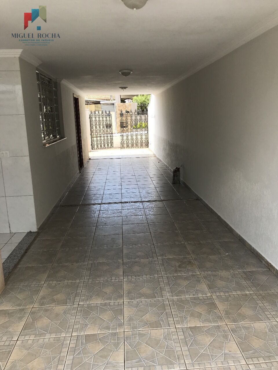 Casa à venda com 2 quartos, 190m² - Foto 5