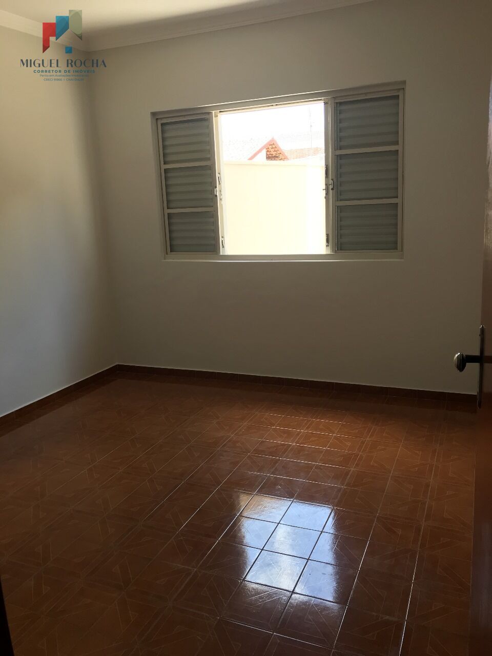 Casa à venda com 2 quartos, 190m² - Foto 17