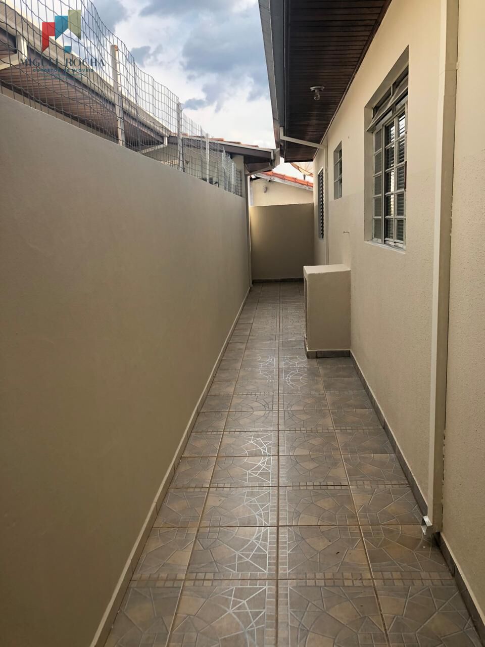 Casa à venda com 2 quartos, 190m² - Foto 9