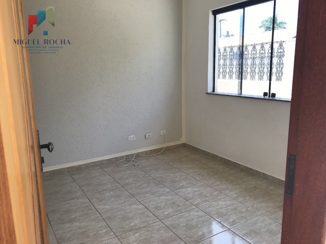 Casa à venda com 2 quartos, 190m² - Foto 26