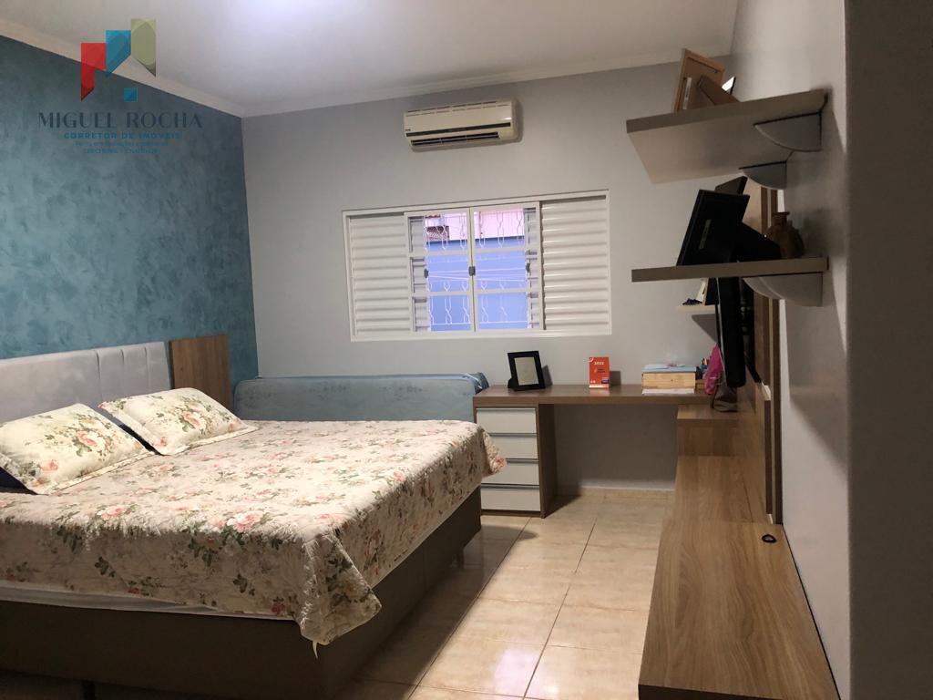 Casa à venda com 3 quartos, 154m² - Foto 3