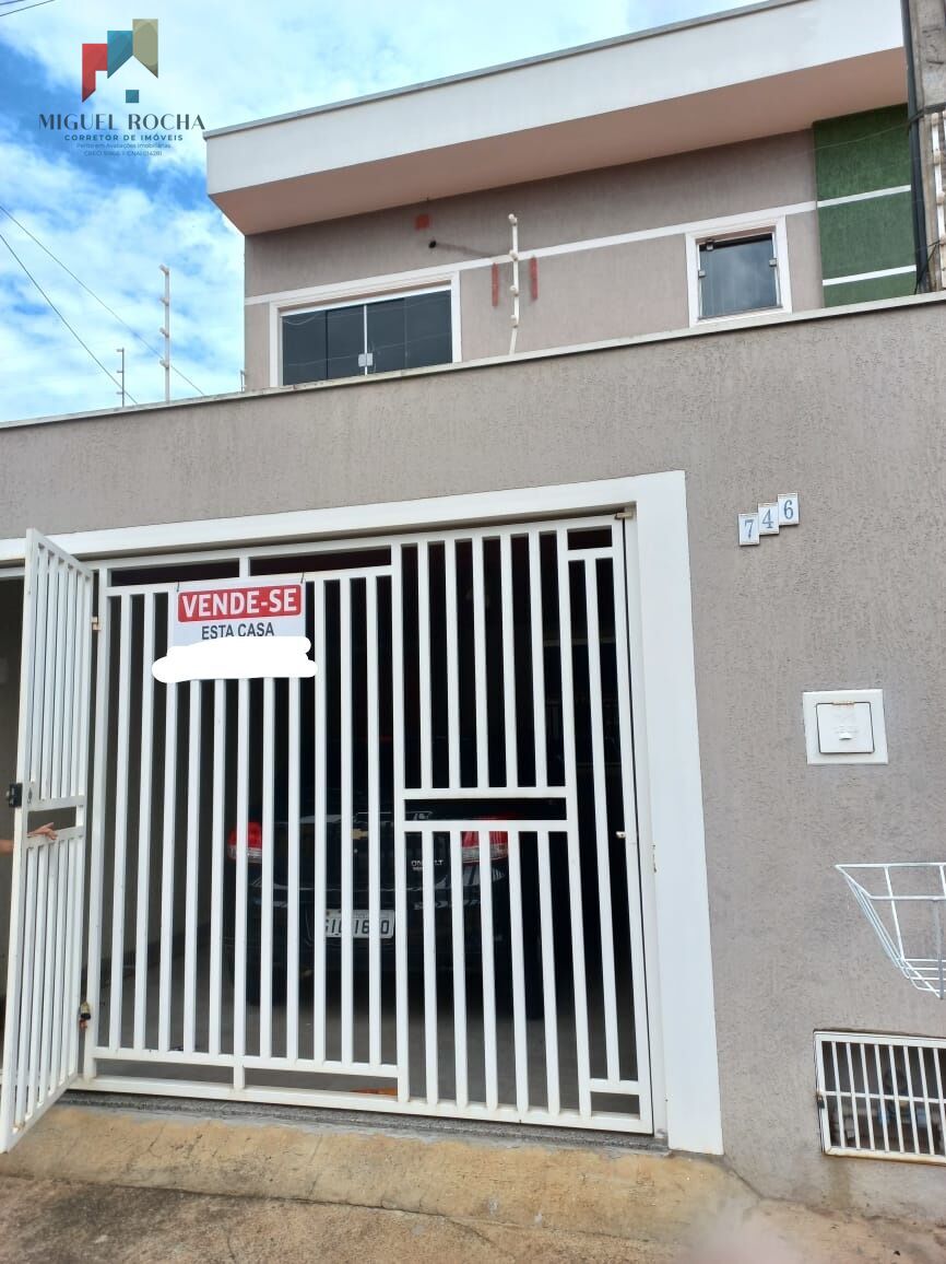 Sobrado à venda com 3 quartos, 125m² - Foto 1