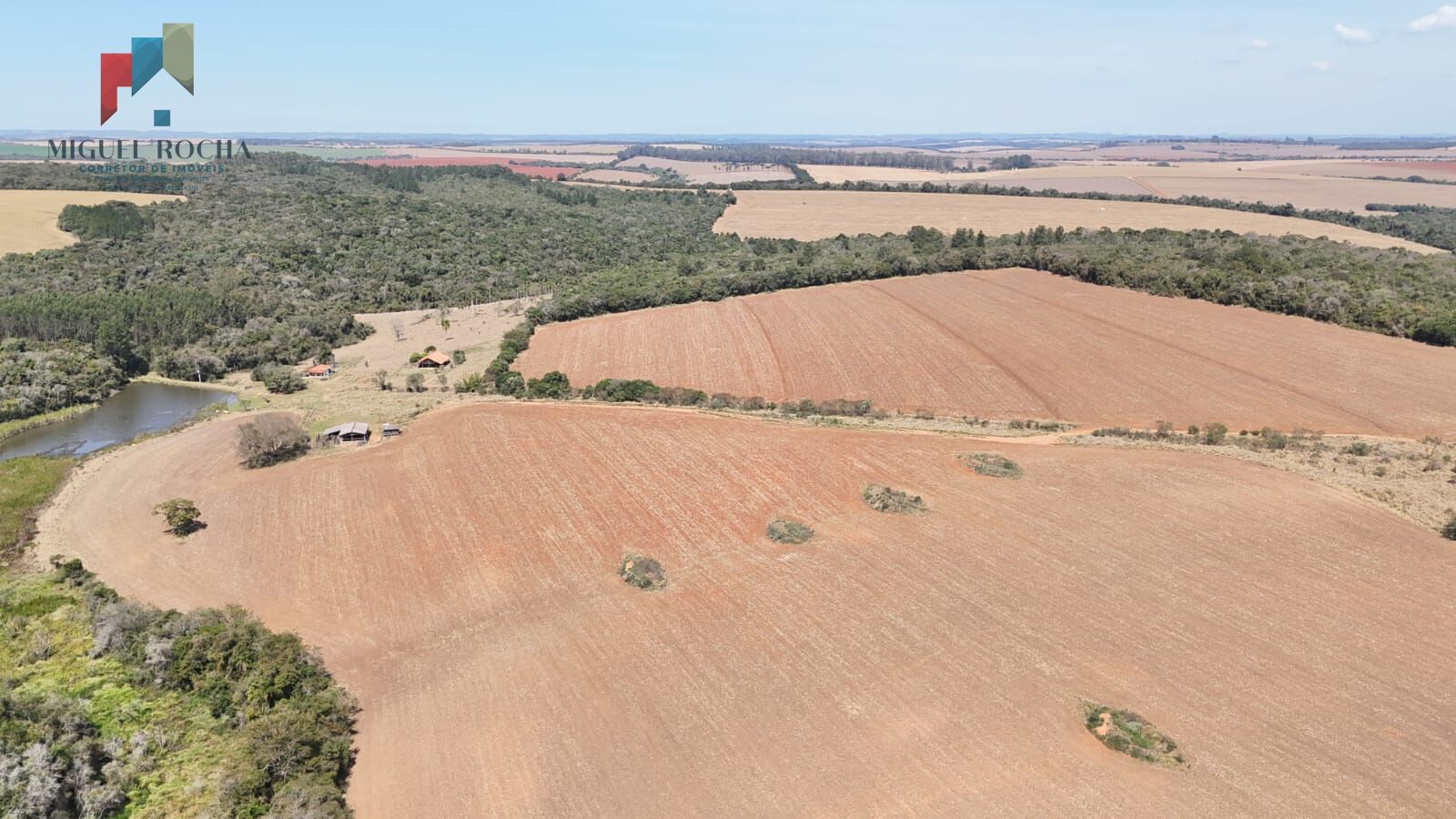 Fazenda, 2 quartos - Foto 8