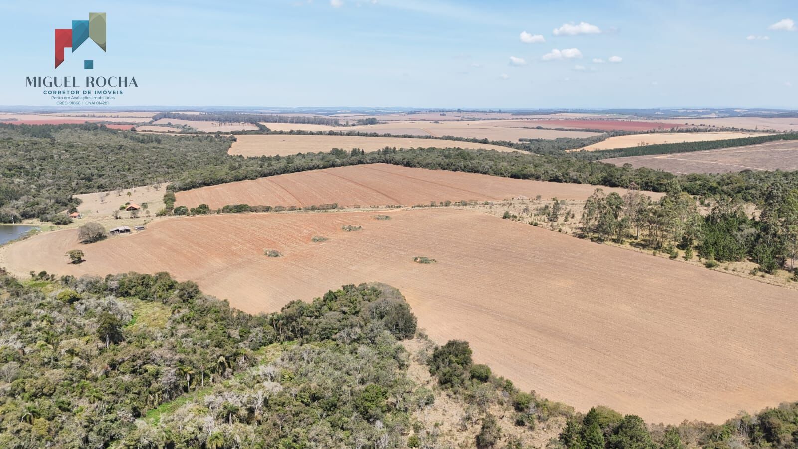 Fazenda, 2 quartos - Foto 14
