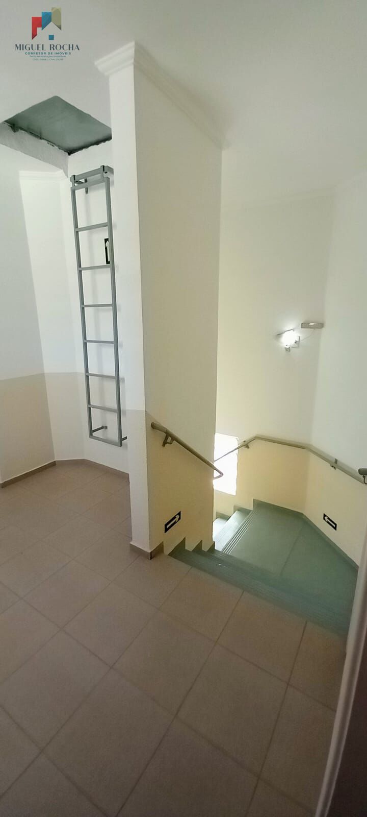 Apartamento à venda com 2 quartos, 47m² - Foto 15