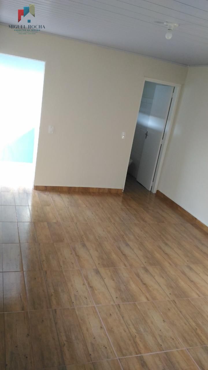 Casa à venda com 3 quartos, 89m² - Foto 3