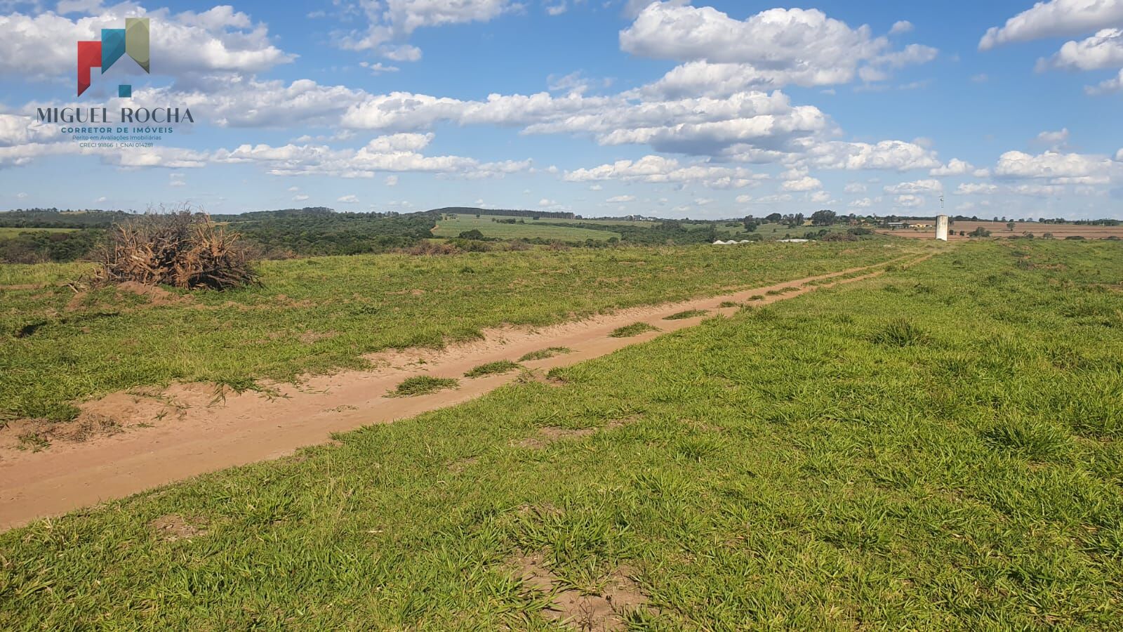 Fazenda à venda com 2 quartos, 2468400m² - Foto 12