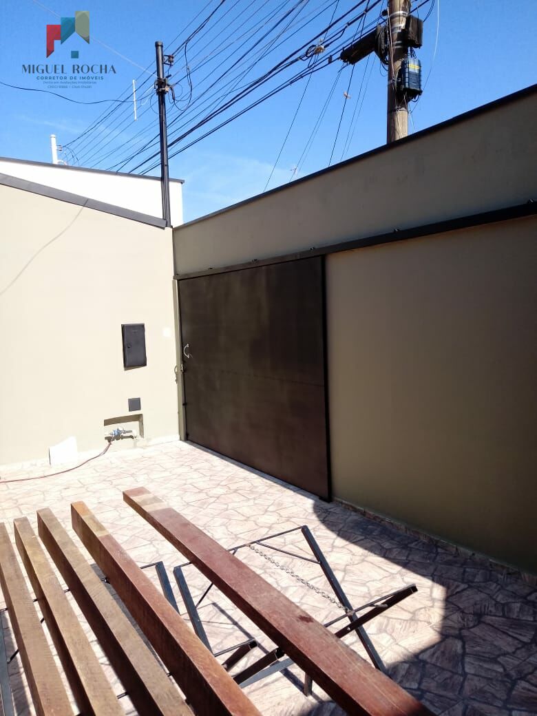 Casa à venda com 2 quartos, 113m² - Foto 4