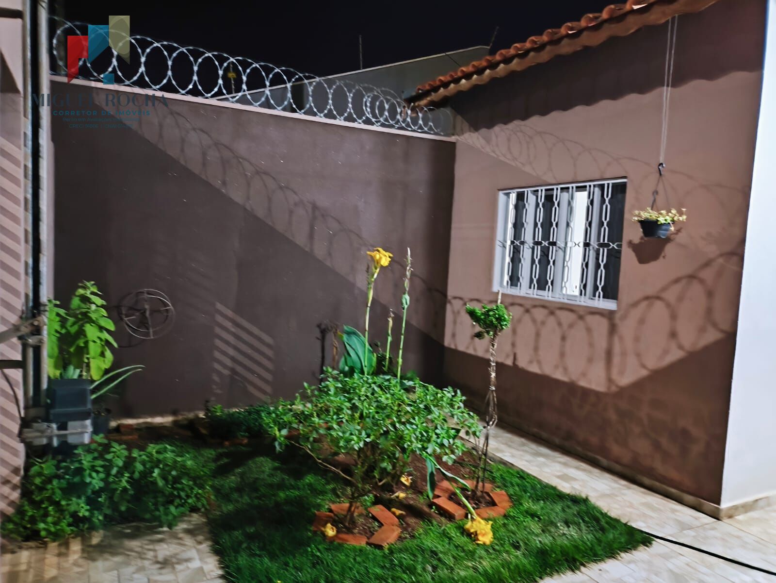 Casa, 2 quartos, 75 m² - Foto 1