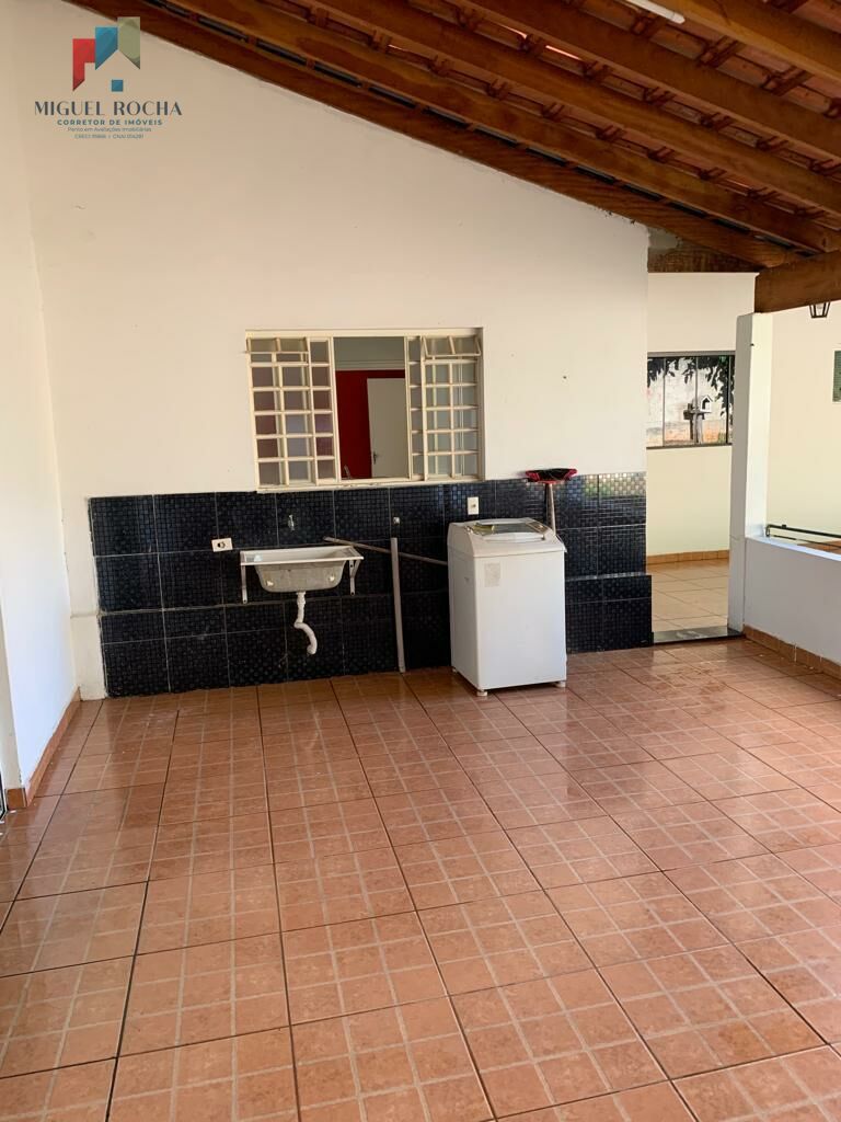 Fazenda à venda com 2 quartos, 630m² - Foto 13