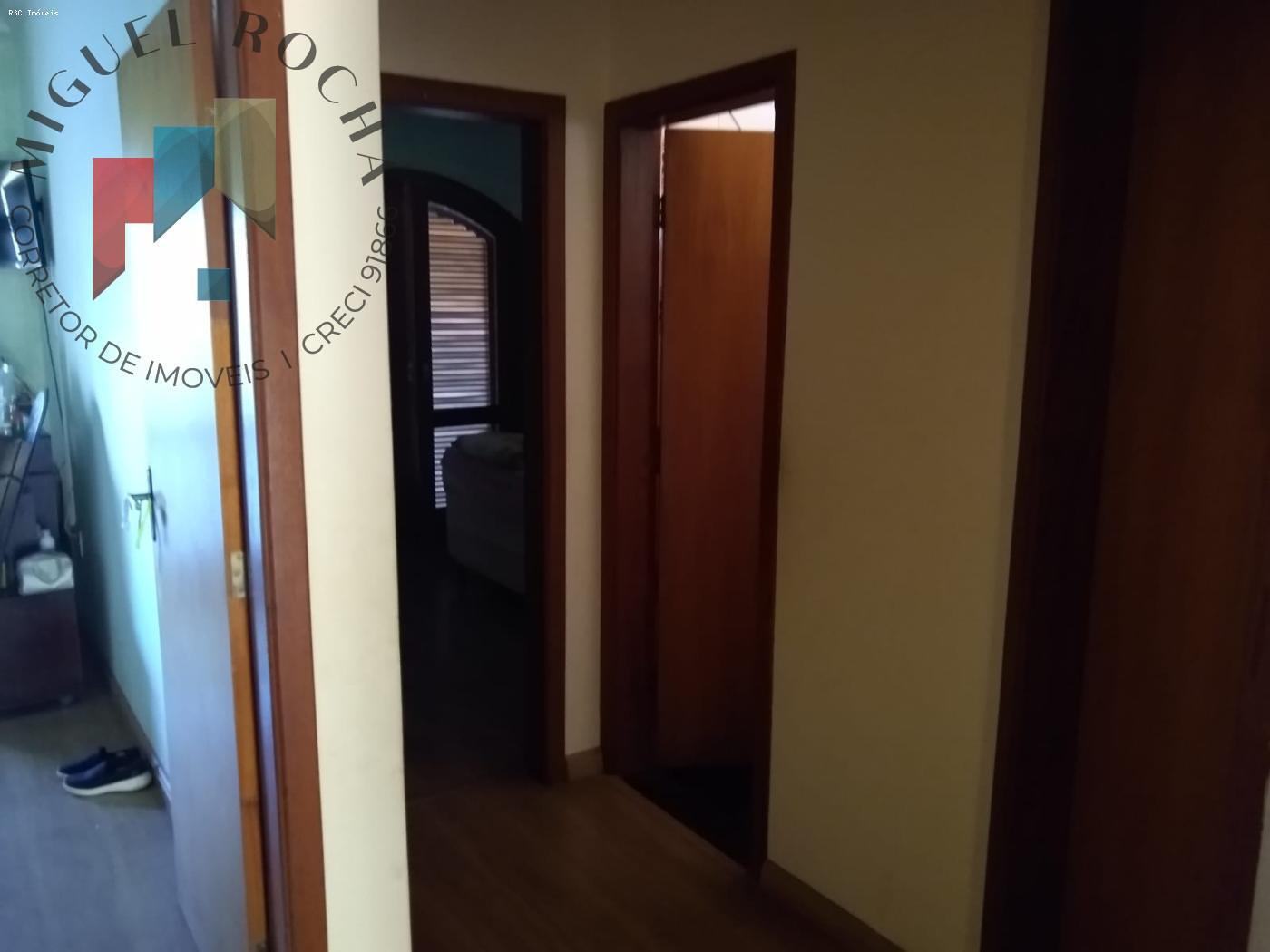 Sobrado à venda com 3 quartos, 269m² - Foto 35