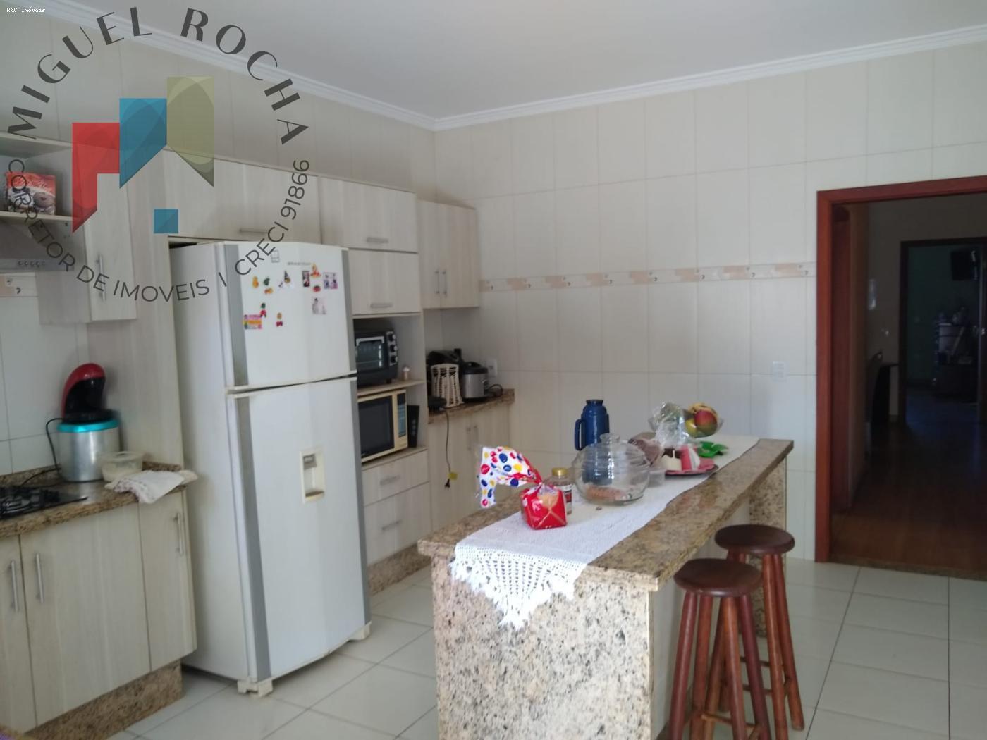 Sobrado à venda com 3 quartos, 269m² - Foto 15