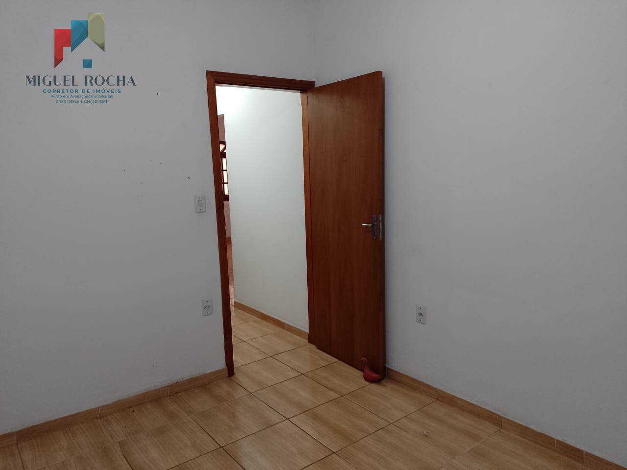 Casa à venda com 2 quartos, 58m² - Foto 14