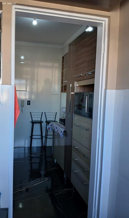 Apartamento à venda com 3 quartos, 65m² - Foto 15