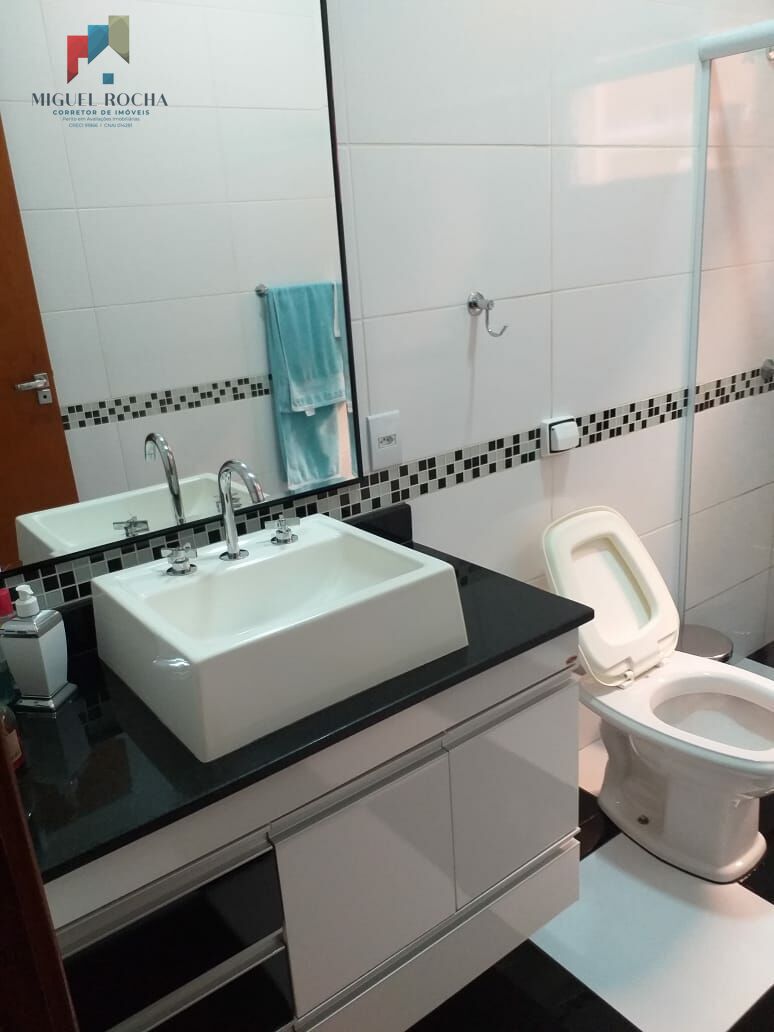 Sobrado à venda com 4 quartos, 220m² - Foto 12