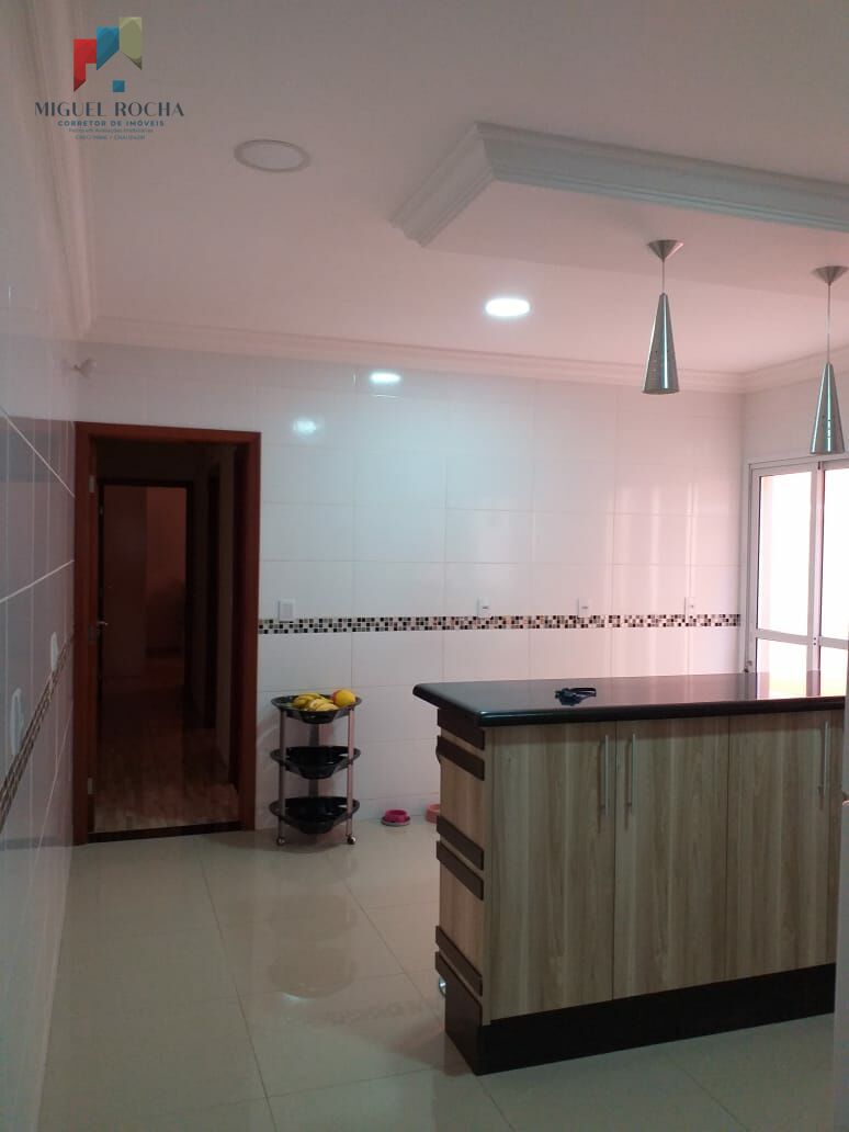 Sobrado à venda com 4 quartos, 220m² - Foto 5