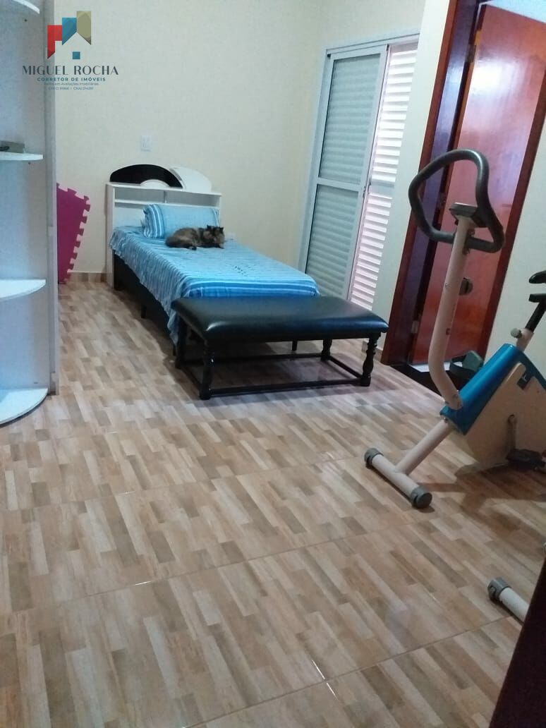 Sobrado à venda com 4 quartos, 220m² - Foto 17