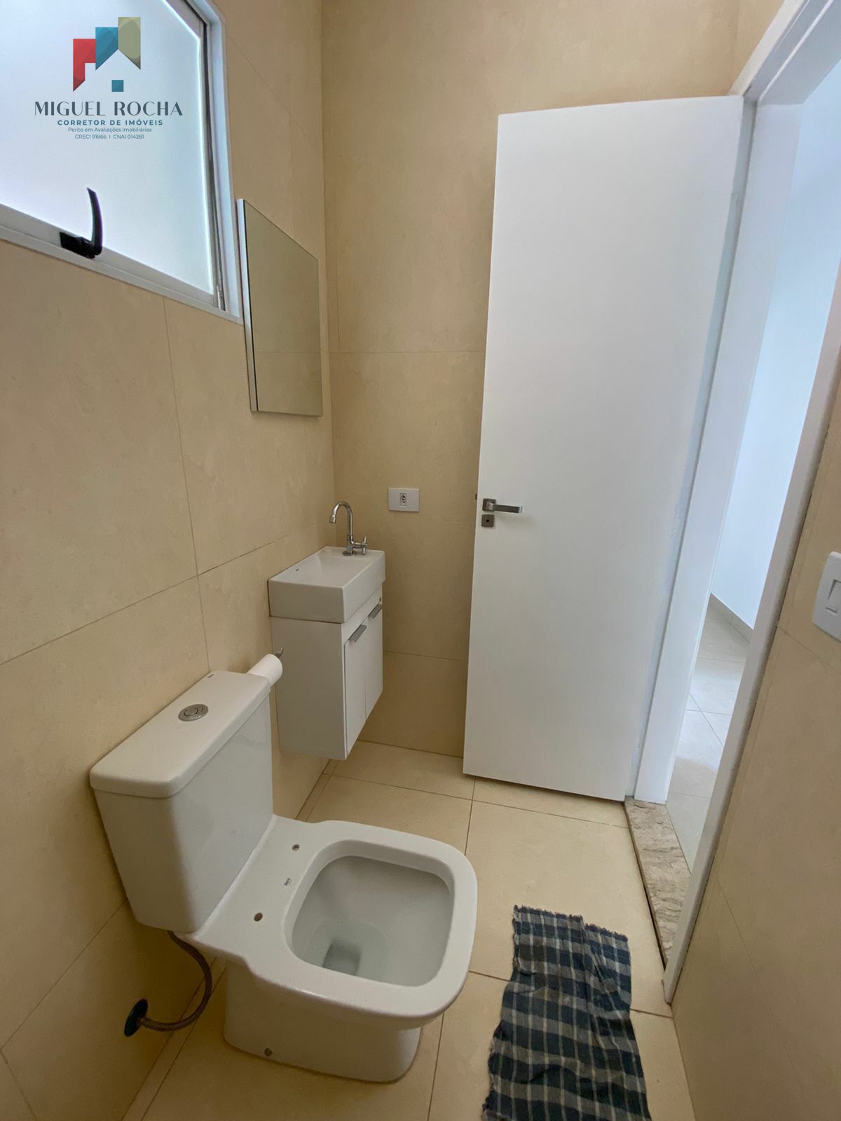 Casa à venda com 2 quartos, 150m² - Foto 9