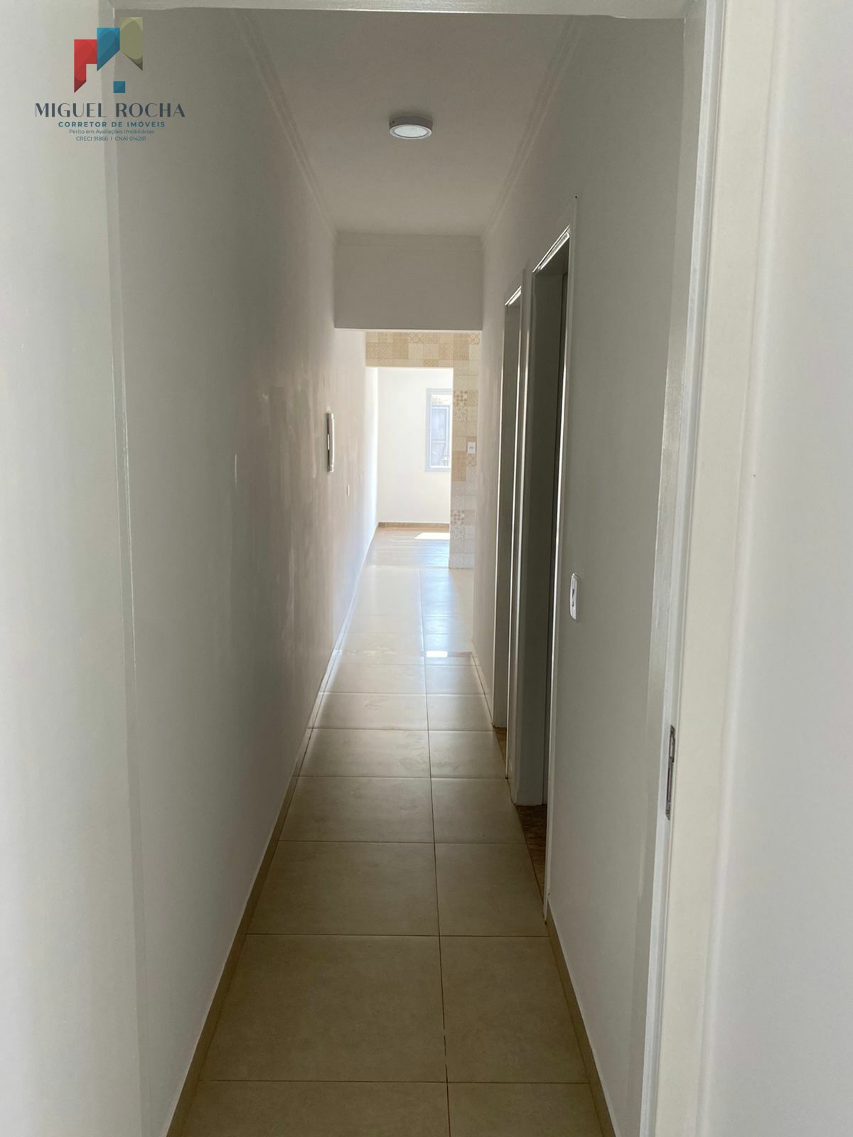 Casa à venda com 2 quartos, 150m² - Foto 6