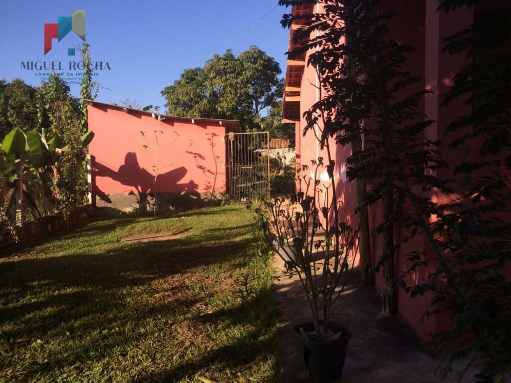 Fazenda à venda com 2 quartos, 1000m² - Foto 2