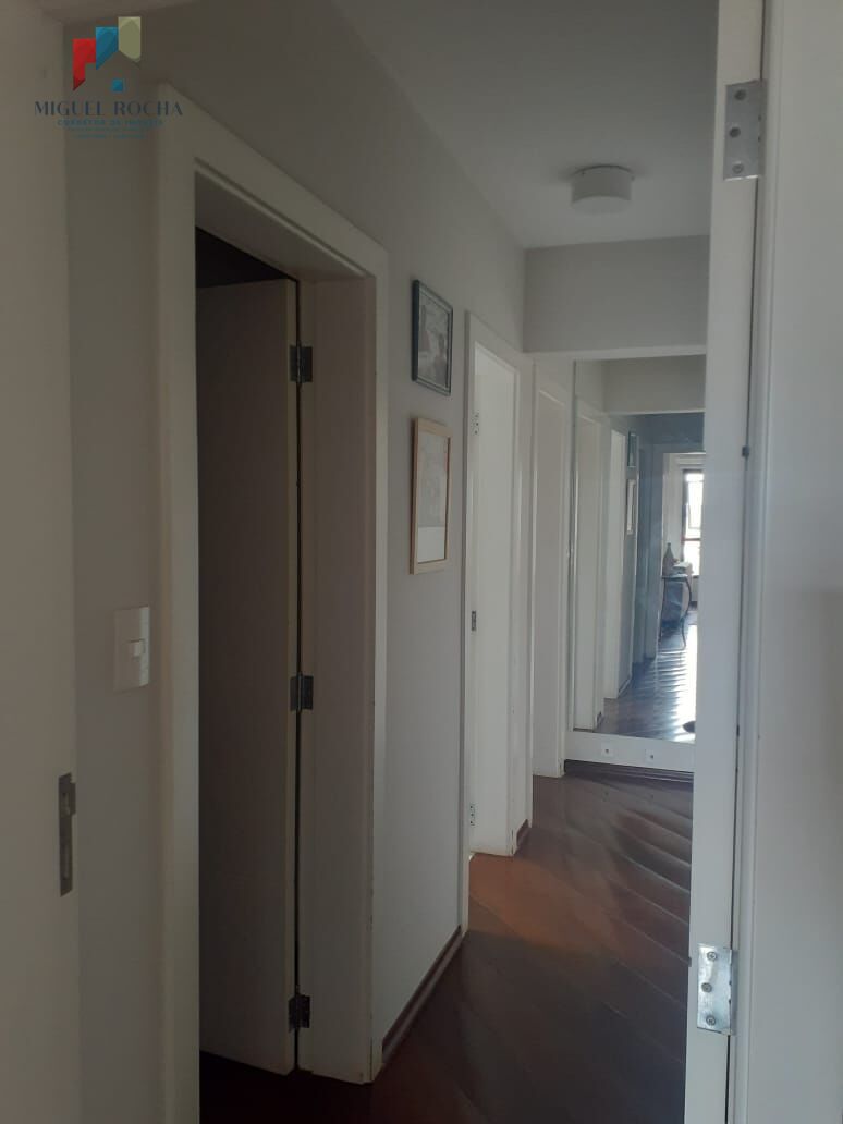 Apartamento à venda com 3 quartos, 150m² - Foto 17