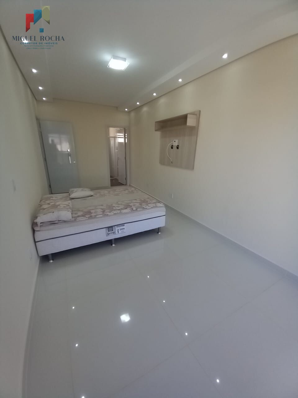 Casa à venda com 2 quartos, 167m² - Foto 15