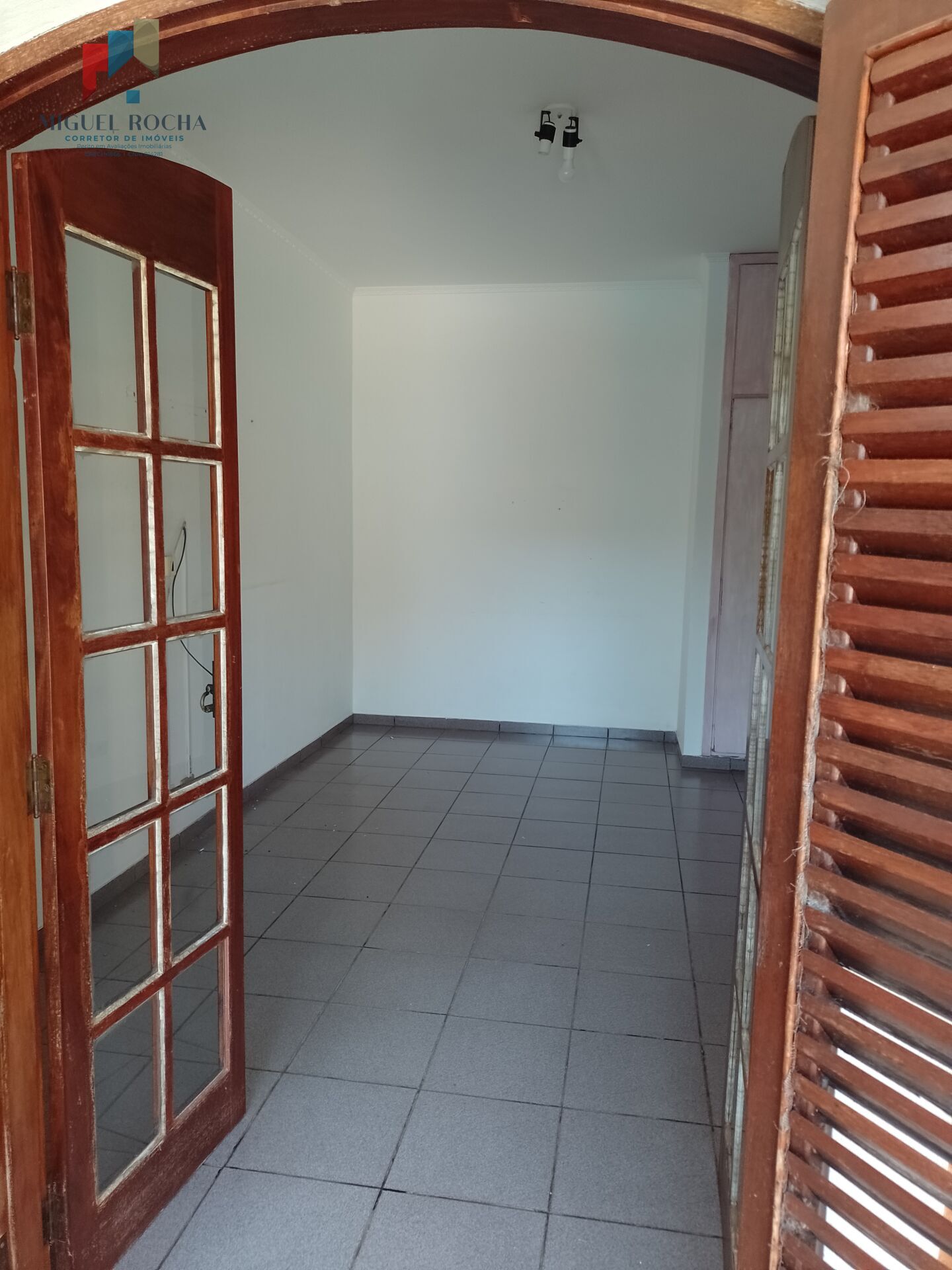 Casa à venda com 4 quartos, 314m² - Foto 17