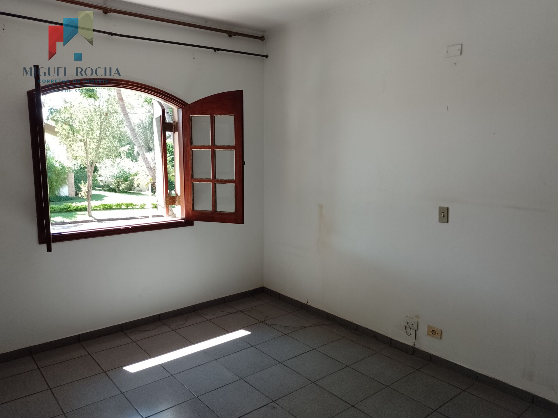 Casa à venda com 4 quartos, 314m² - Foto 24