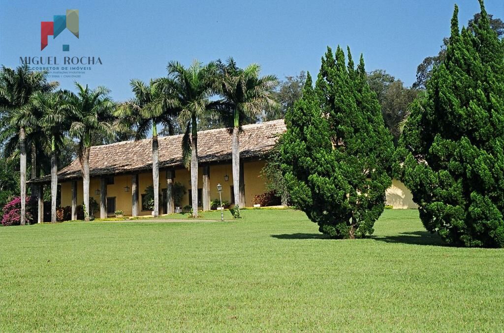 Fazenda à venda com 2 quartos, 1040600m² - Foto 1