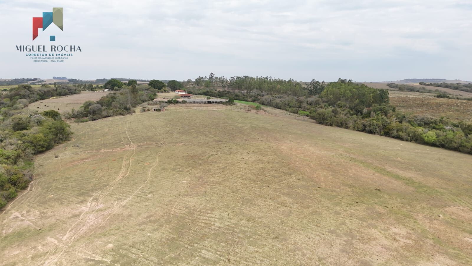 Sítio à venda com 2 quartos, 316536m² - Foto 16